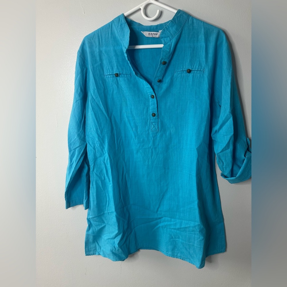 Women’s Long sleeve button down shirt Size XL